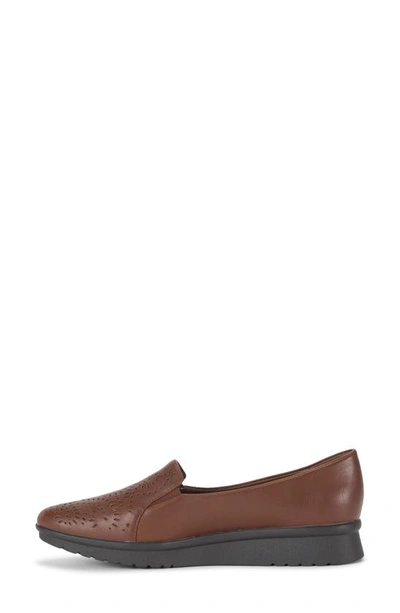 Baretraps Amry Laser Cut Loafer In Brush Brown