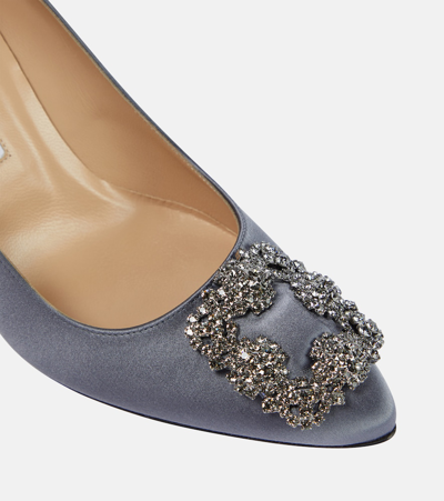 Manolo Blahnik Hangisi 90 Embellished Glittered Satin Pumps In Grey