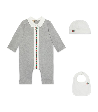 Shop Gucci Interlocking G Playsuit, Hat And Bib Set (0-24 Months) In Grey