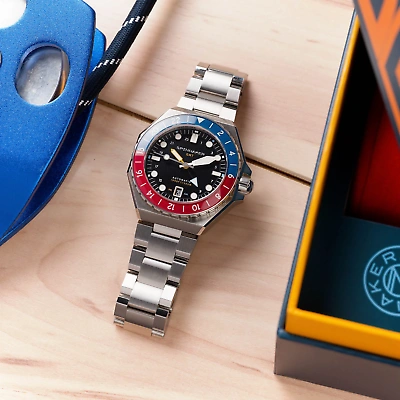 Pre-owned Spinnaker Dumas Gmt Automatic Cobalt Crimson