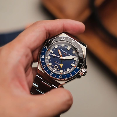 Pre-owned Spinnaker Dumas Gmt Automatic Navy Black