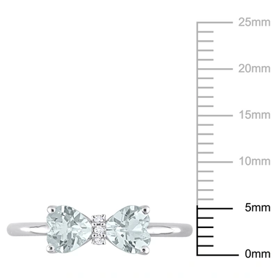 Mimi & Max 3/4 Ct Tgw Heart Aquamarine And Diamond Accent Bow Ring In Sterling Silver In Blue