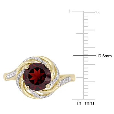 Mimi & Max 2 1/7 Ct Tgw Garnet White Topaz And Diamond Swirl Ring In Yellow Plated Sterling Silver In Red