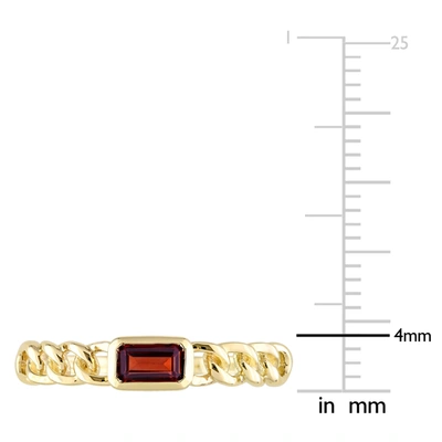 Mimi & Max 1/3 Ct Tgw Octagon Garnet Link Ring In 10k Yellow Gold In Red