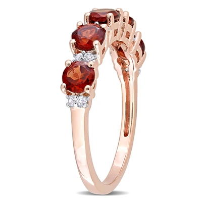 Mimi & Max 1 3/5 Ct Tgw Garnet And White Topaz Semi Eternity Ring In Rose Plated Sterling Silver In Red