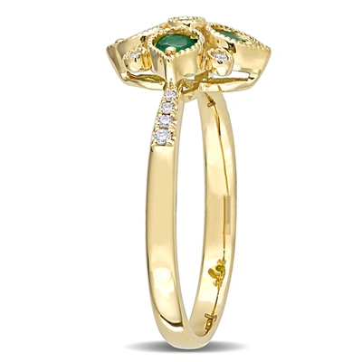 Mimi & Max Women's 1/3ct Tgw Emerald And 1/10ct Tw Diamond Geometric Engagement Ring In 14k Yellow Gold In Green