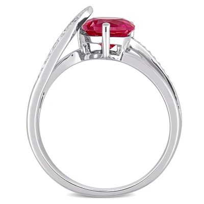 Mimi & Max 1 5/8ct Tgw Created Ruby And Diamond Heart Crossover Ring In Sterling Silver In Red