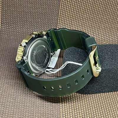 Pre-owned Casio G-shock Gm-5600cl-3d Green Resin Band Alarm Stopwatch Digital Men's Watch