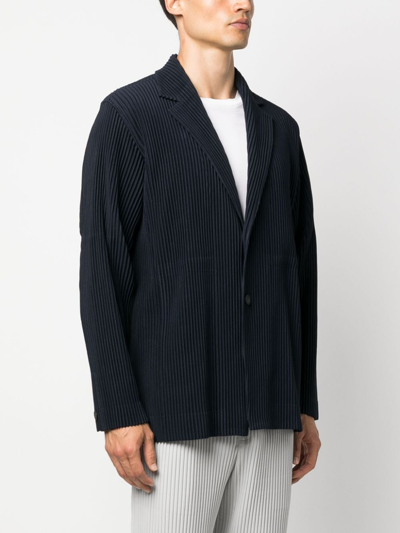 Shop Issey Miyake Pleated Single-breasted Jacket In Blue