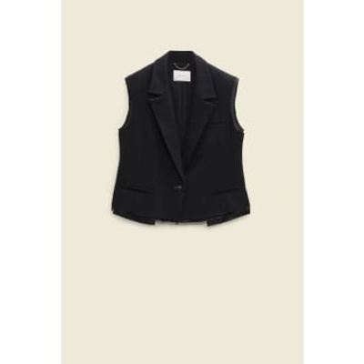 Shop Dorothee Schumacher Emotional Essence I Vest In Black