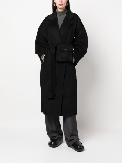 Aeron Hutton Wool-silk Coat In Schwarz