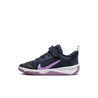 Shop Nike Omni Multi-court Little Kids' Shoes In Blue