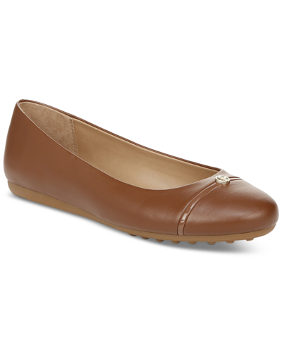 Giani Bernini Women's Agnness Memory Foam Cap Toe Ballet Flats, Created For Macy's In Saddle Brown