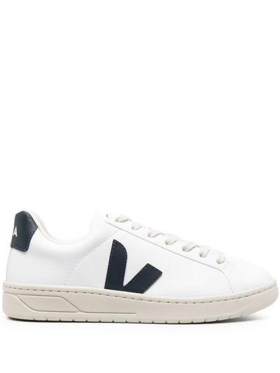 Veja Campo   Unisex In White