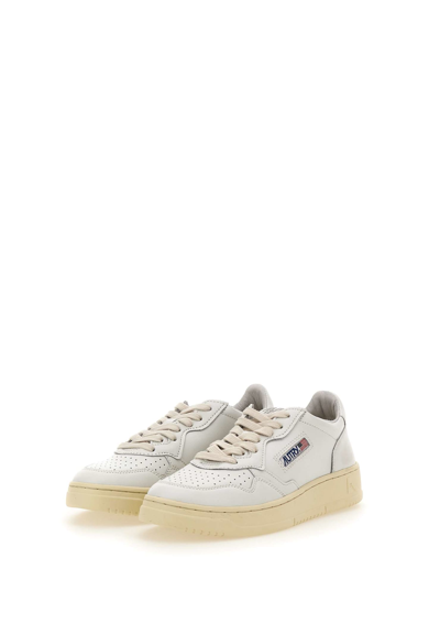 Shop Autry Aulw Ll15 Leather Snerakers In White