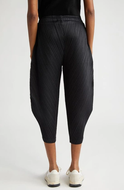 Shop Issey Miyake Thicker Bottoms 1 Pleated High Waist Crop Pants In Black