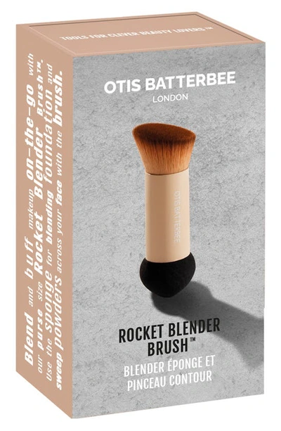 Shop Otis Batterbee The Rocket Blender Brush In Beige