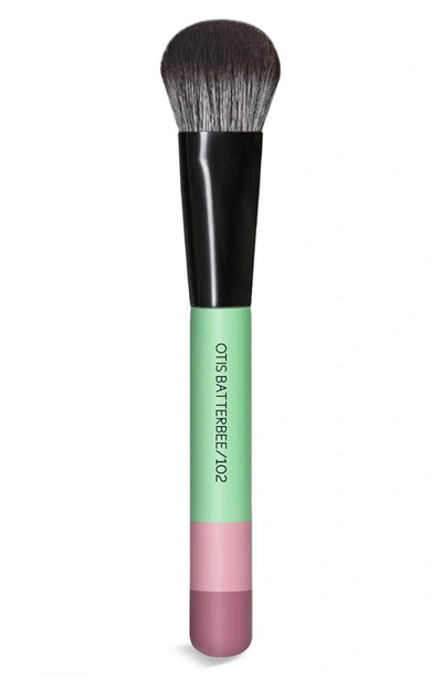 Shop Otis Batterbee 102 Blusher Brush In Verde