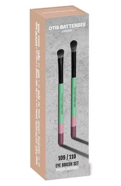 Shop Otis Batterbee Eye Brush Duo Set $30 Value In Verde