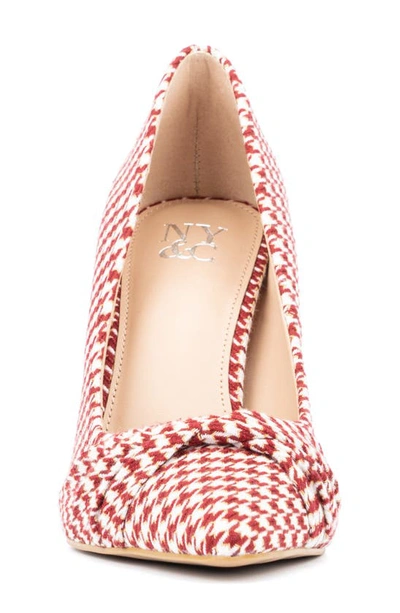 New York And Company Monique Twist Pump In Wine Pattern