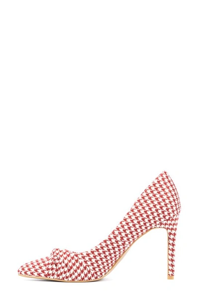New York And Company Monique Twist Pump In Wine Pattern