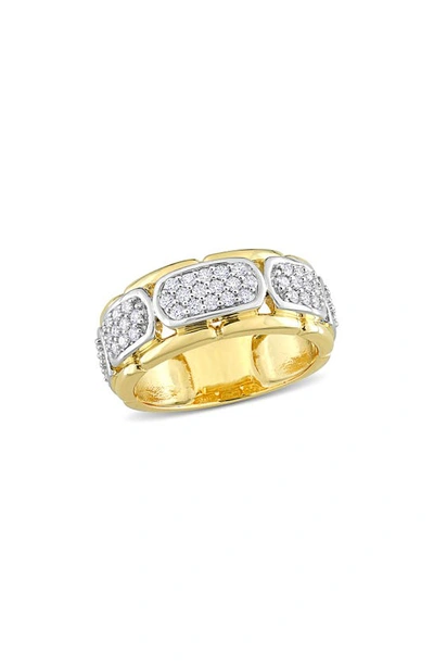 Shop Delmar Moissanite Station Ring In Gold