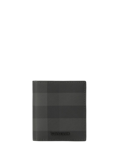 Shop Burberry Logo-lettering Bi-fold Wallet In Schwarz