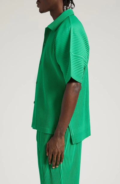 Shop Issey Miyake Monthly Colors July Pleated Short Sleeve Button-up Shirt In Emerald Green