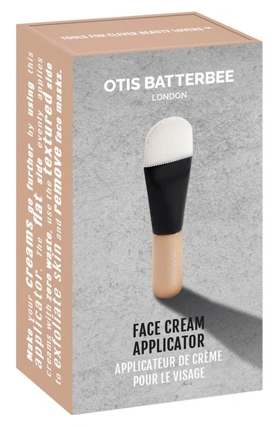 Shop Otis Batterbee Face Cream Applicator In Beige