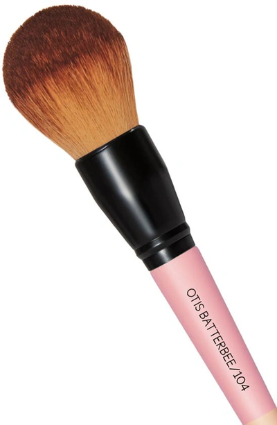 Otis Batterbee Ultimate Face Brush 104 In Pink