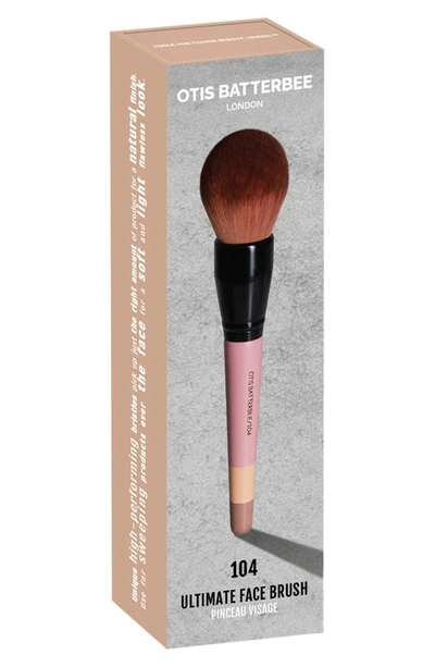 Otis Batterbee Ultimate Face Brush 104 In Pink