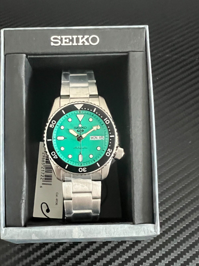 Pre-owned Seiko 5 Sports Collection Vibrant Green Dial Auto Japan Srpk33-new