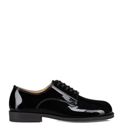 Shop Christian Louboutin Derbynou Patent Leather Shoes In Black