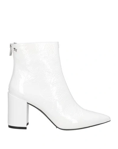 Zadig & Voltaire Woman Ankle Boots White Size 9 Soft Leather In White