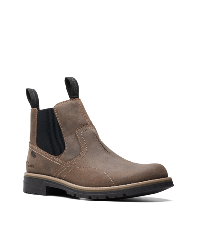 Shop Clarks Men's Collection Morris Easy Chelsea Boots In Stone Leather