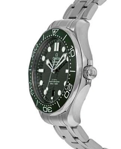 Pre-owned Omega Seamaster Diver 300m Automatic Green Men's Watch 210.30.42.20.10.001