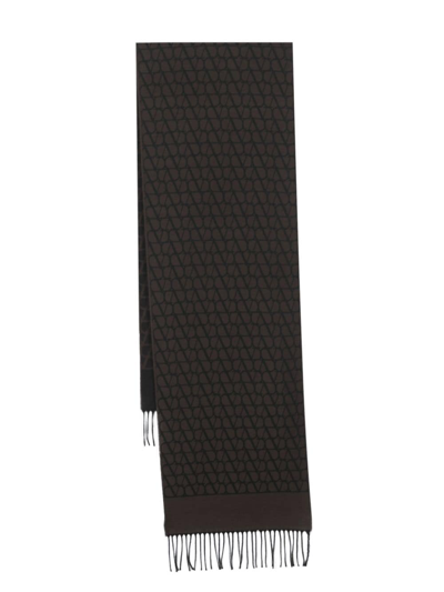 Shop Valentino Toile Iconographe Reversible Scarf In Brown