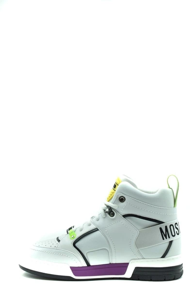 Shop Moschino Sneaker In White