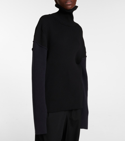 Shop The Row Dua Cotton And Cashmere Turtleneck Sweater In Black