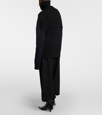 The Row Dua Colorblock Cashmere Sweater In Black