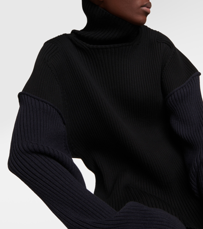 Shop The Row Dua Cotton And Cashmere Turtleneck Sweater In Black