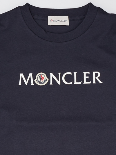 Shop Moncler T-shirt T-shirt In Navy