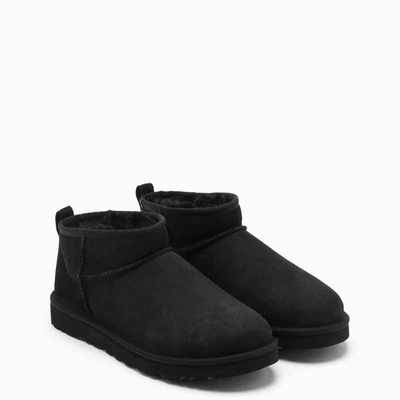 Ugg Mens Classic Ultra Mini Shearling-lined Suede Ankle Boots Black Eur 41 / 7 Uk In Black