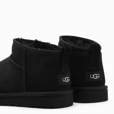 Ugg Mens Classic Ultra Mini Shearling-lined Suede Ankle Boots Black Eur 41 / 7 Uk In Black