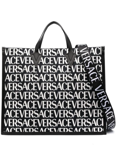 Shop Versace Logo-print Tote Bag In Nero E Bianco