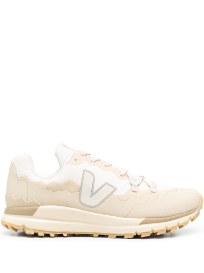 Shop Veja Fitz Roy Low-top Sneakers In Neutrals