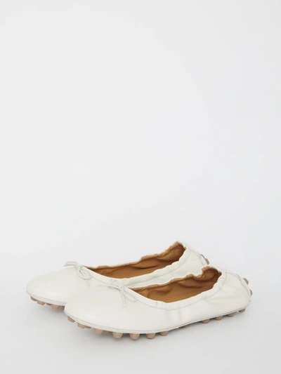 Shop Tod's Des Gommini 76k Ballerinas