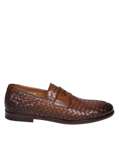Shop Doucal's Loafer In Woven Leather