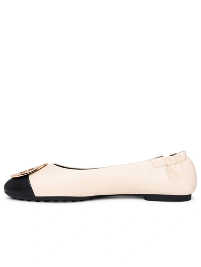 Shop Tory Burch Claire Two-color Leather Ballet Flats In Beige
