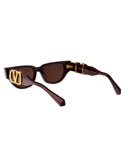 Shop Valentino Garavani Sunglasses In 103b Bdx - Gld